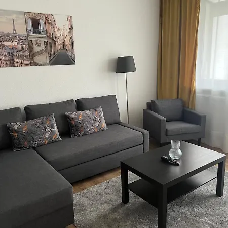 Holiday Home Apartment *