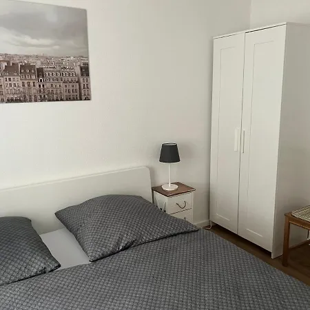 Living Time Apartment *